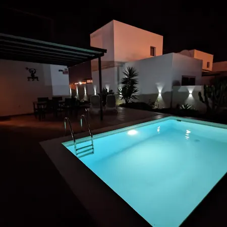 Casa Marta, Private Pool, Free Wifi 빌라 플라야블랑카